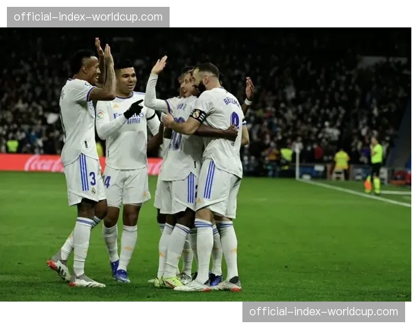 维尼修斯欧冠跑动热点图公布,左路纵深区域为其主要反击启动区 维尼修斯欧冠跑动热点图公布,左路纵深区域为其主要反击启动区